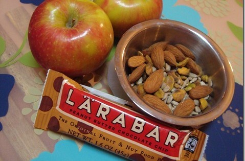 4 Best snack ideas for office goers on diet